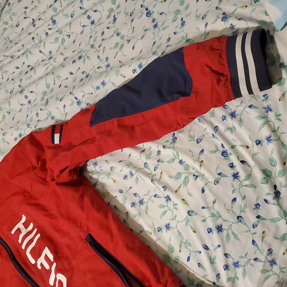 Tommy Hilfiger windbreaker - Picture 4 of 9